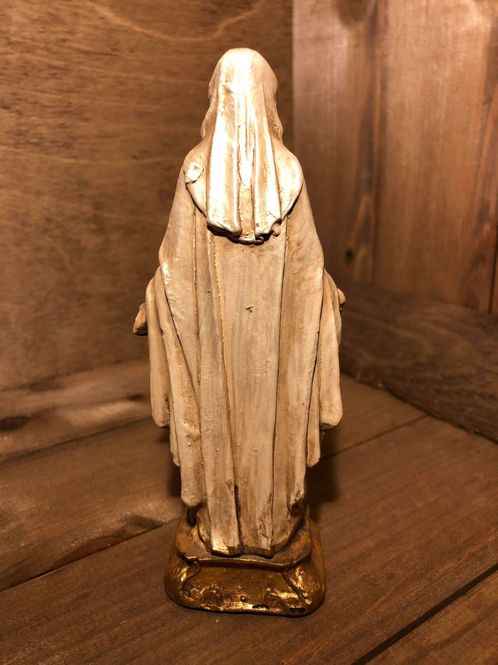 Hovedbilde Madonna Mellom